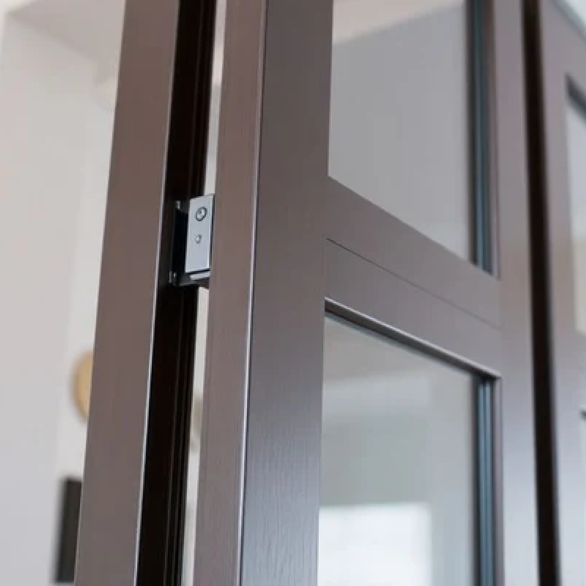 Bifold Door Alignment & Replacement