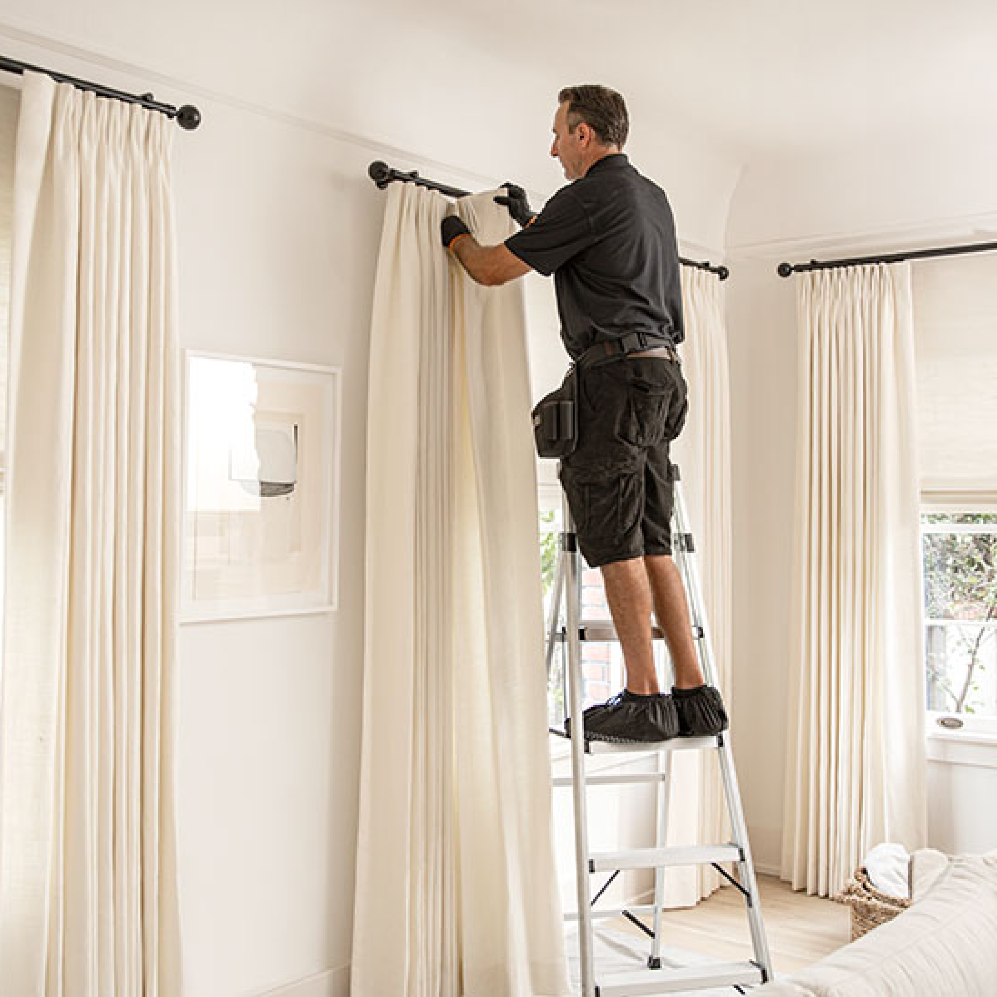 Blind & Curtain Installation